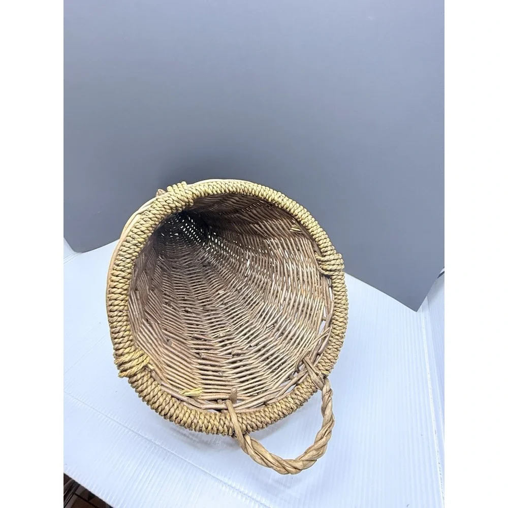 Vintage Wicker Cornucopia Wall Basket 20